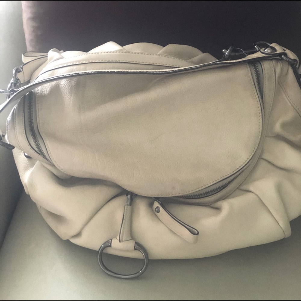 Desinger Handbag - Picture 4 of 10
